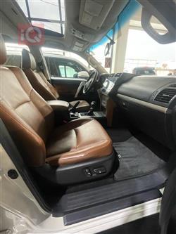 تۆیۆتا لاندكروزر پرادۆ